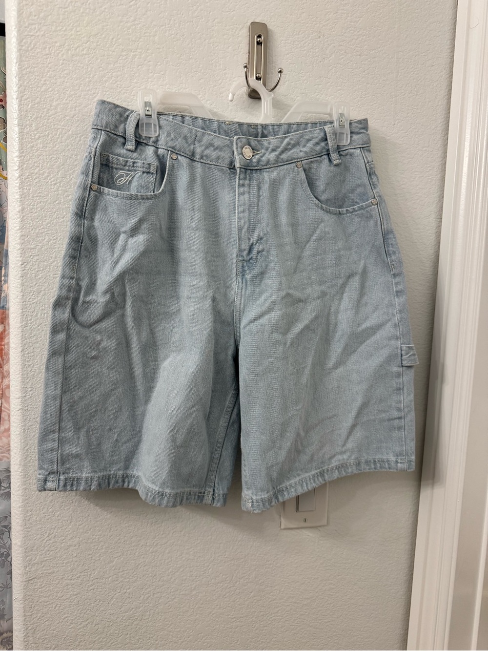 HoodRich Women's Light Blue Denim Carpenter Shorts sz 8